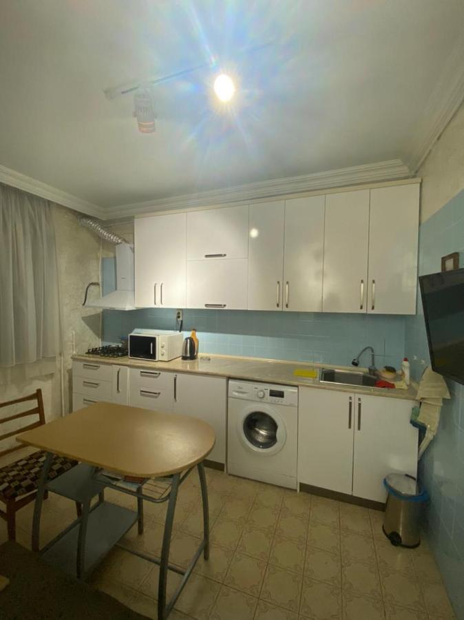 Apartment Ge Zvezda Batumi Exterior foto