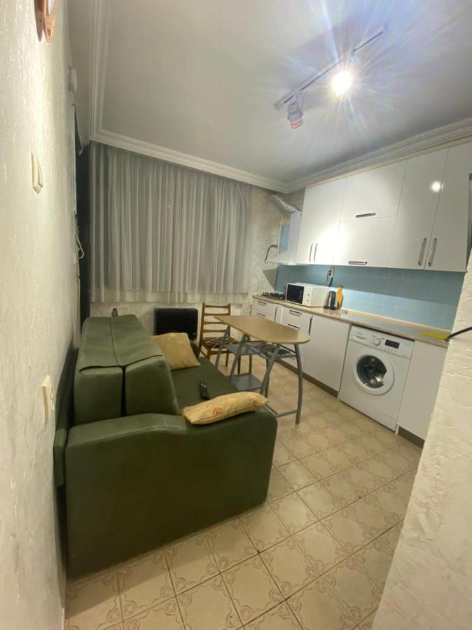 Apartment Ge Zvezda Batumi Exterior foto