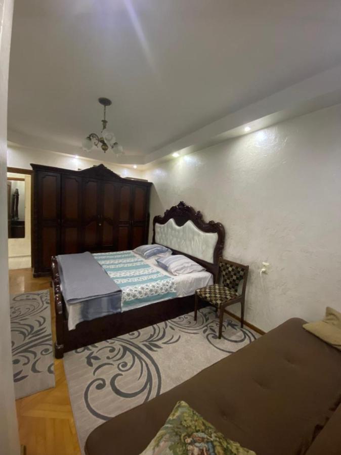 Apartment Ge Zvezda Batumi Exterior foto